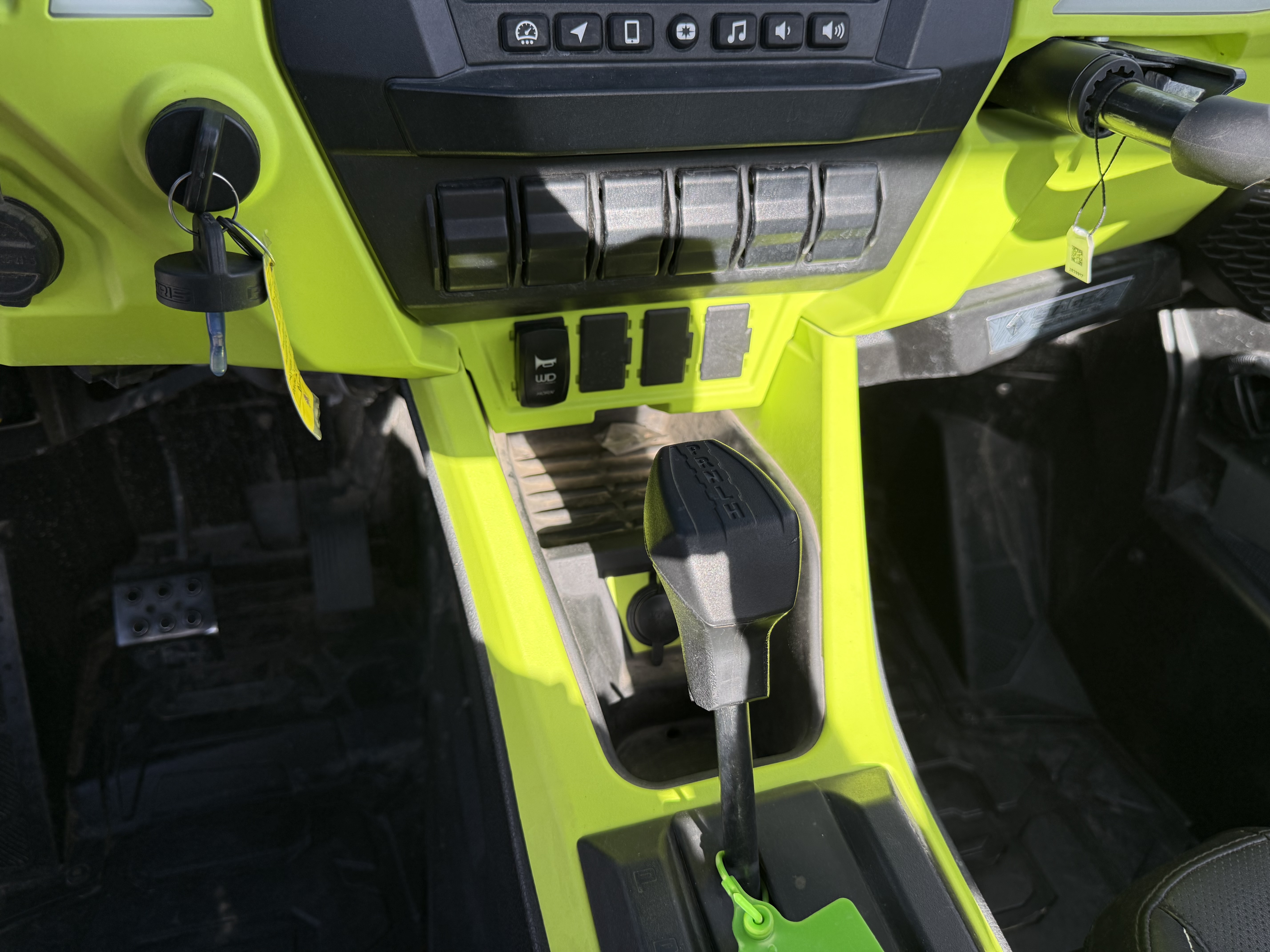 2025 POLARIS RZR Pro XP 4 Ultimate UTV